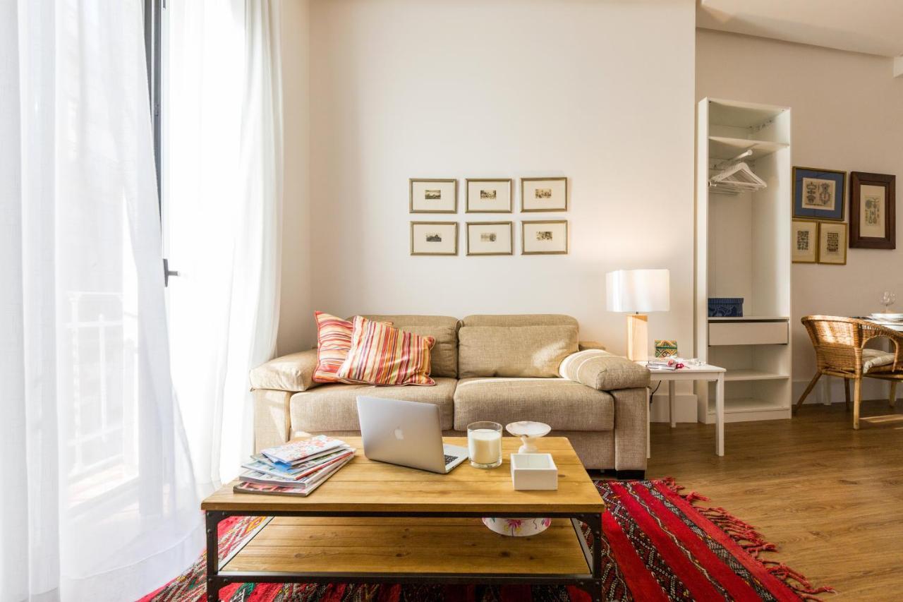 Sevilla Home Center Suites Exteriör bild