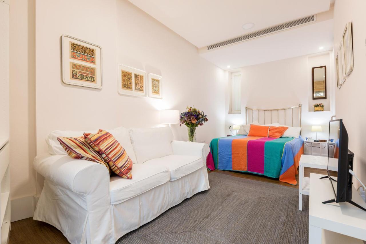 Sevilla Home Center Suites Exteriör bild