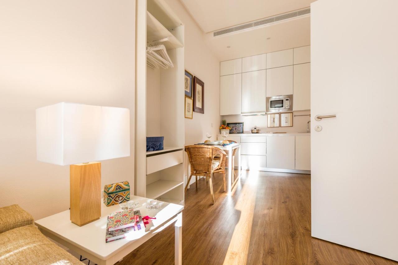 Sevilla Home Center Suites Exteriör bild