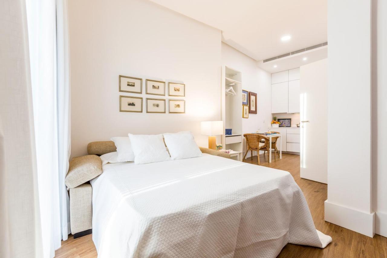 Sevilla Home Center Suites Exteriör bild