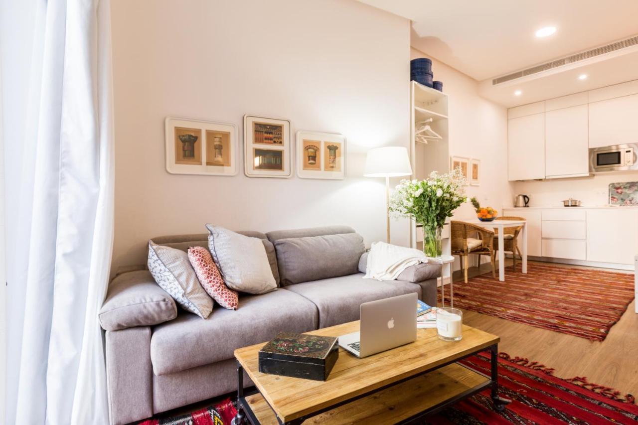 Sevilla Home Center Suites Exteriör bild