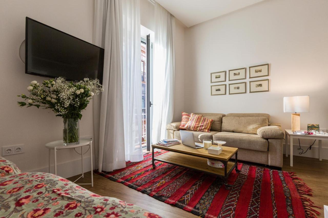 Sevilla Home Center Suites Exteriör bild